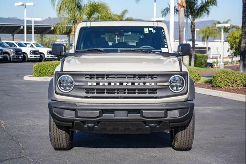 Desert Sand 2026 Ford Bronco Big Bend