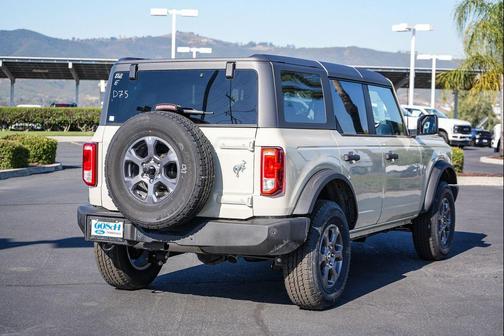 Desert Sand 2026 Ford Bronco Big Bend