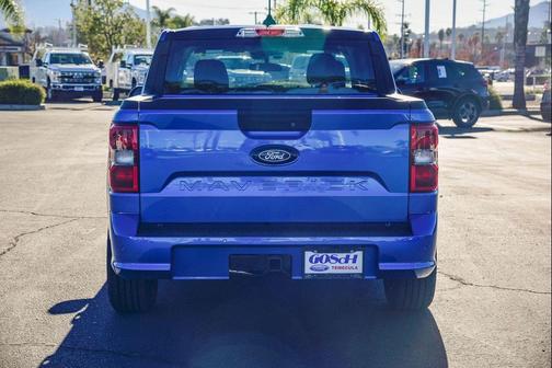 2026 Ford Maverick Lobo Standard