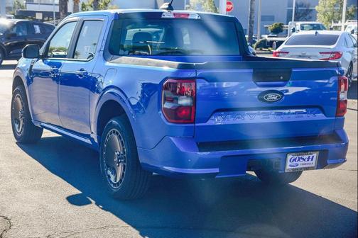 2026 Ford Maverick Lobo Standard