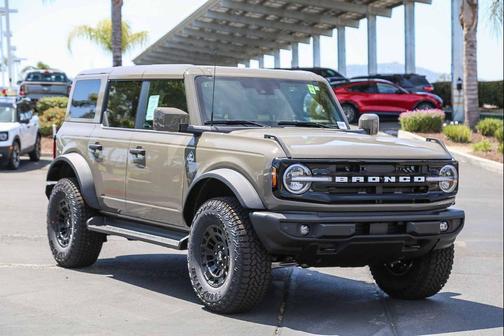 Marsh Gray 2026 Ford Bronco Outer Banks