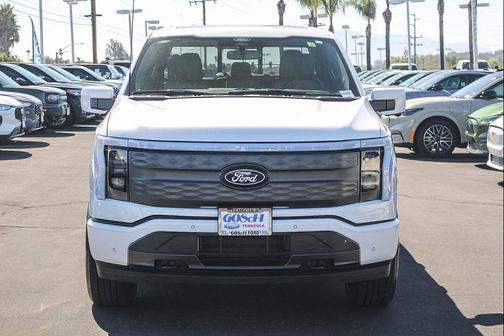 2025 Ford F-150 Lightning LARIAT