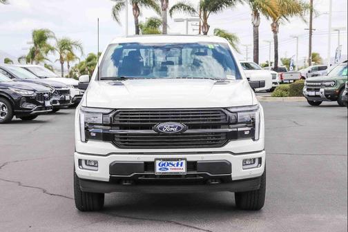 Star White Metallic Tri-Coat 2026 Ford F-150 Platinum