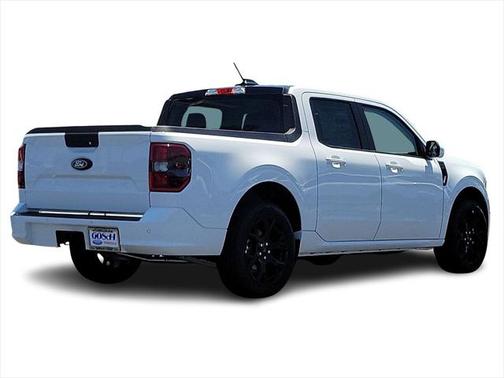 2025 Ford Maverick Lobo Standard