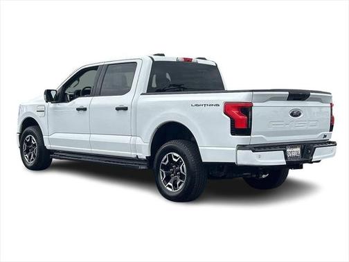 2023 Ford F-150 Lightning XLT