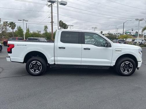 2023 Ford F-150 Lightning XLT