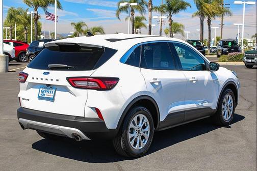 Oxford White 2024 Ford Escape Active