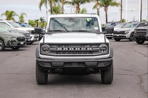 Oxford White 2026 Ford Bronco Big Bend