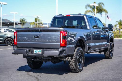 Carbonized Gray Metallic 2026 Ford F-250 Lariat