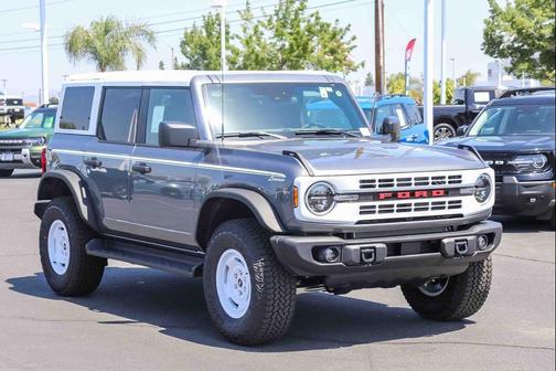 Carbonized Gray Metallic 2026 Ford Bronco Heritage Edition