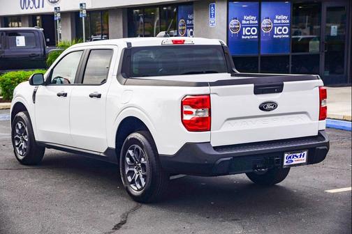 Oxford White 2026 Ford Maverick XLT