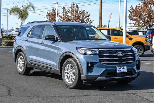 2026 Ford Explorer Active w/200A Pkg