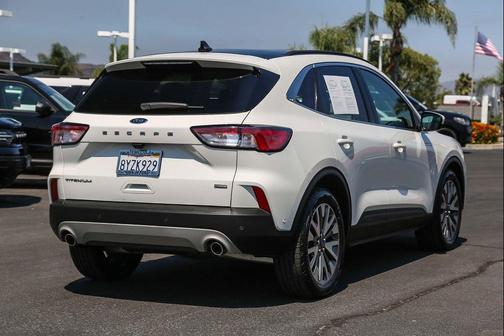 2021 Ford Escape Titanium