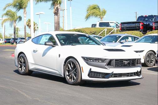 2025 Ford Mustang Dark Horse Fastback