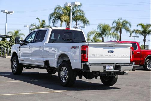 Star White Metallic Tri-Coat 2026 Ford F-350 Lariat