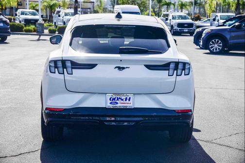 Star White Metallic Tri-Coat 2026 Ford Mustang Mach-E Premium