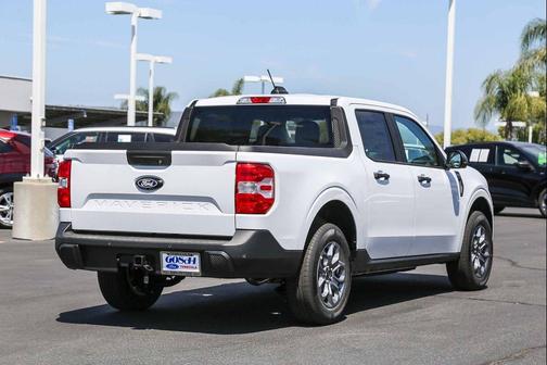 Oxford White 2026 Ford Maverick XLT