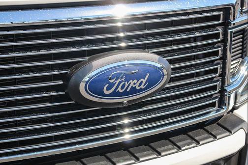 2022 Ford F-450 Limited