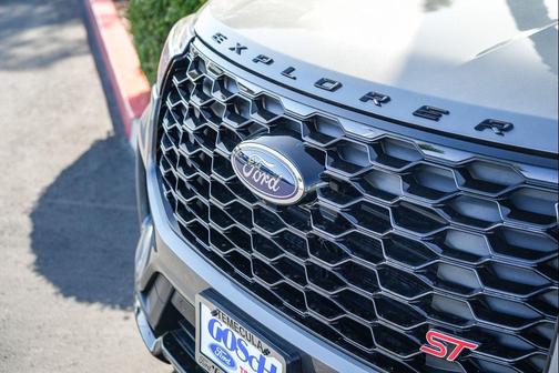 Carbonized Gray Metallic 2026 Ford Explorer ST