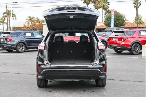 2022 Ford Edge ST Line