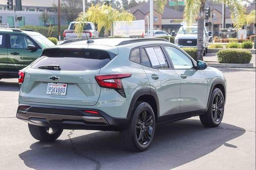 Cacti Green 2025 Chevrolet Trax FWD ACTIV