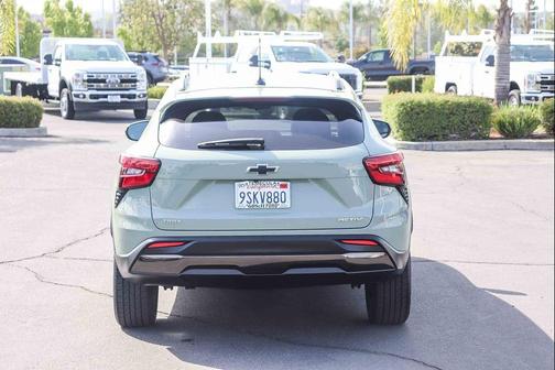 Cacti Green 2025 Chevrolet Trax FWD ACTIV