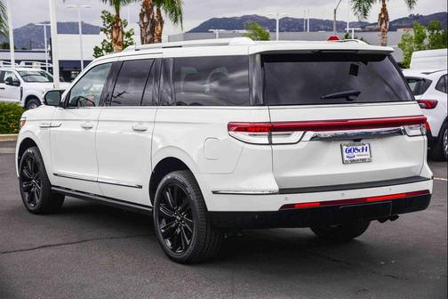 2022 Lincoln Navigator Reserve