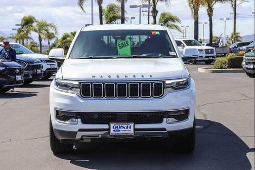 Bright White Clearcoat 2022 Jeep Wagoneer Series III 4x4