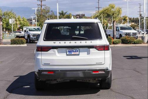 Bright White Clearcoat 2022 Jeep Wagoneer Series III 4x4