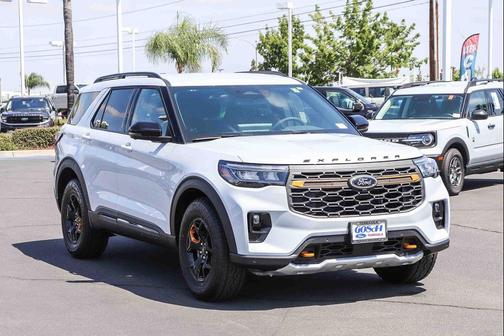 Space White Metallic 2026 Ford Explorer Tremor