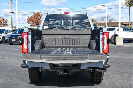 2026 Ford F-250 Platinum