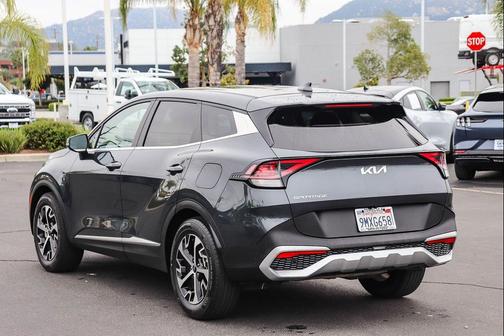 Gravity Gray 2024 Kia Sportage EX