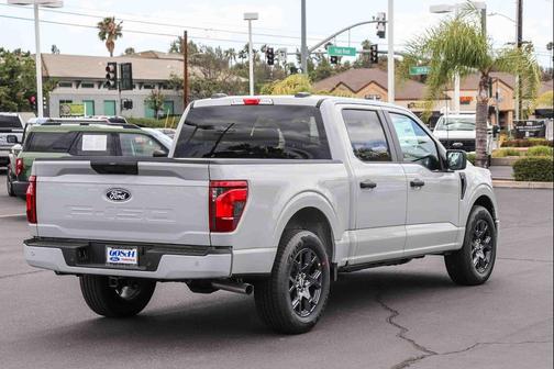Avalanche 2026 Ford F-150 STX