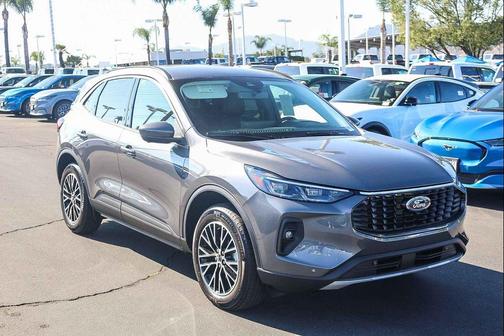 2025 Ford Escape PHEV SE