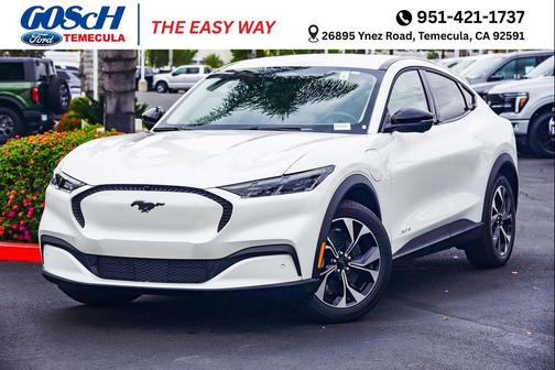 Star White Metallic Tri-Coat 2026 Ford Mustang Mach-E Select