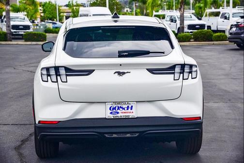 Star White Metallic Tri-Coat 2026 Ford Mustang Mach-E Select
