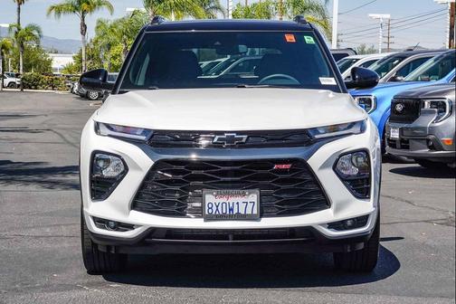 Iridescent Pearl Tricoat 2022 Chevrolet Trailblazer RS