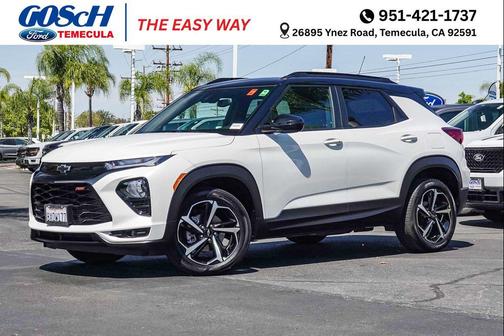 Iridescent Pearl Tricoat 2022 Chevrolet Trailblazer RS