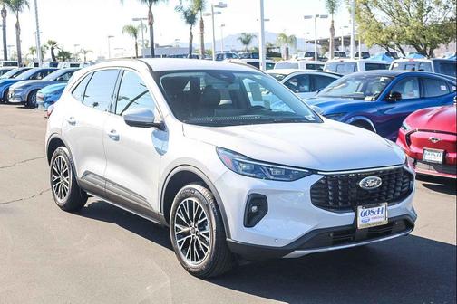2025 Ford Escape PHEV SE