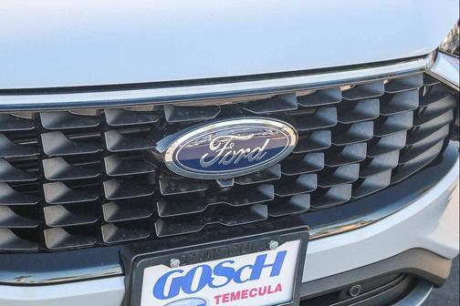 2025 Ford Escape PHEV SE