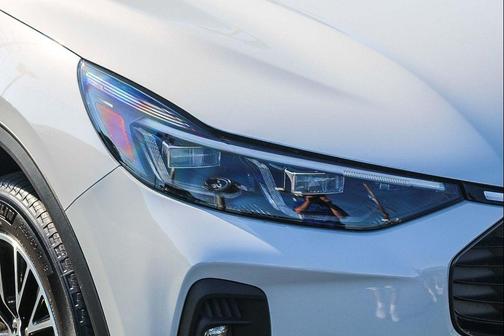 2025 Ford Escape PHEV SE