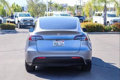 Quicksilver 2025 Tesla Model Y Long Range Dual Motor All-Wheel Drive