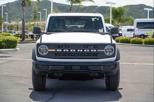 Oxford White 2026 Ford Bronco Big Bend
