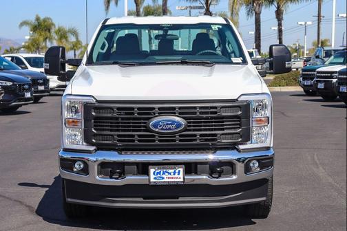 Oxford White 2026 Ford F-250 XL