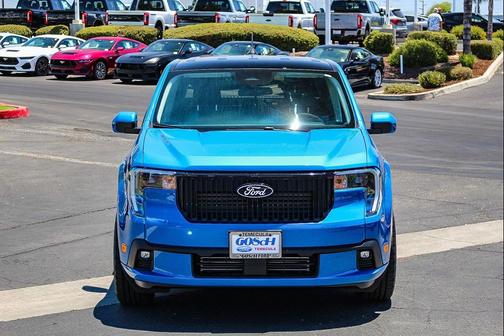 2025 Ford Maverick Lobo Standard
