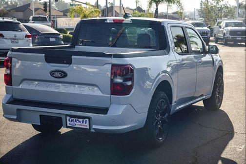 2026 Ford Maverick Lobo Standard