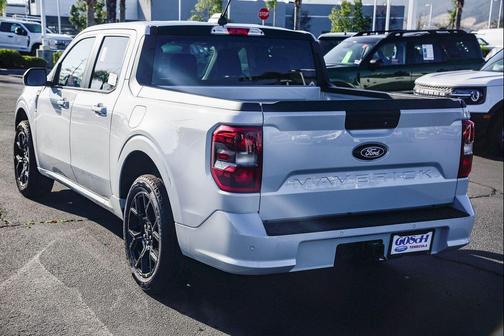 2026 Ford Maverick Lobo Standard