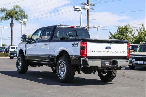Agate Black Metallic 2026 Ford F-250 Lariat