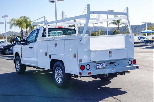 Oxford White 2026 Ford F-250 XL