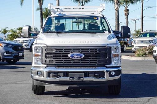 Oxford White 2026 Ford F-250 XL